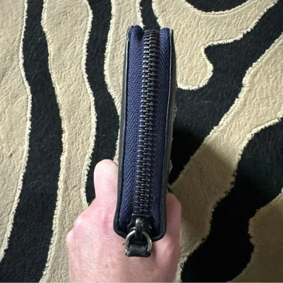 Jimmy Choo Carnaby Zip Around Continental Wallet Silver Studded Stars - Picture 8 of 12